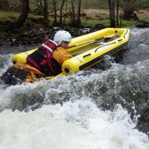 Persona rescatada con lancha serie RS